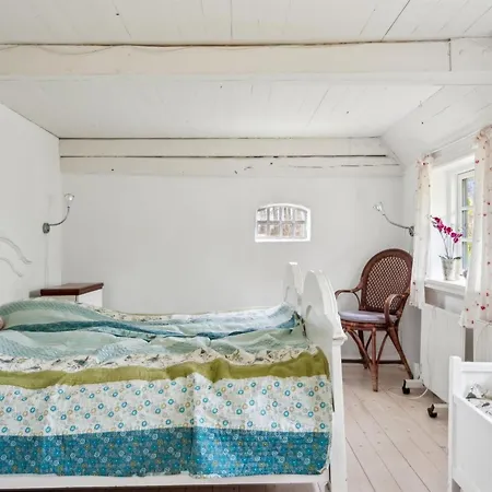 Dom wakacyjny Jule - 1-5km From The Sea By Interhome Laeso